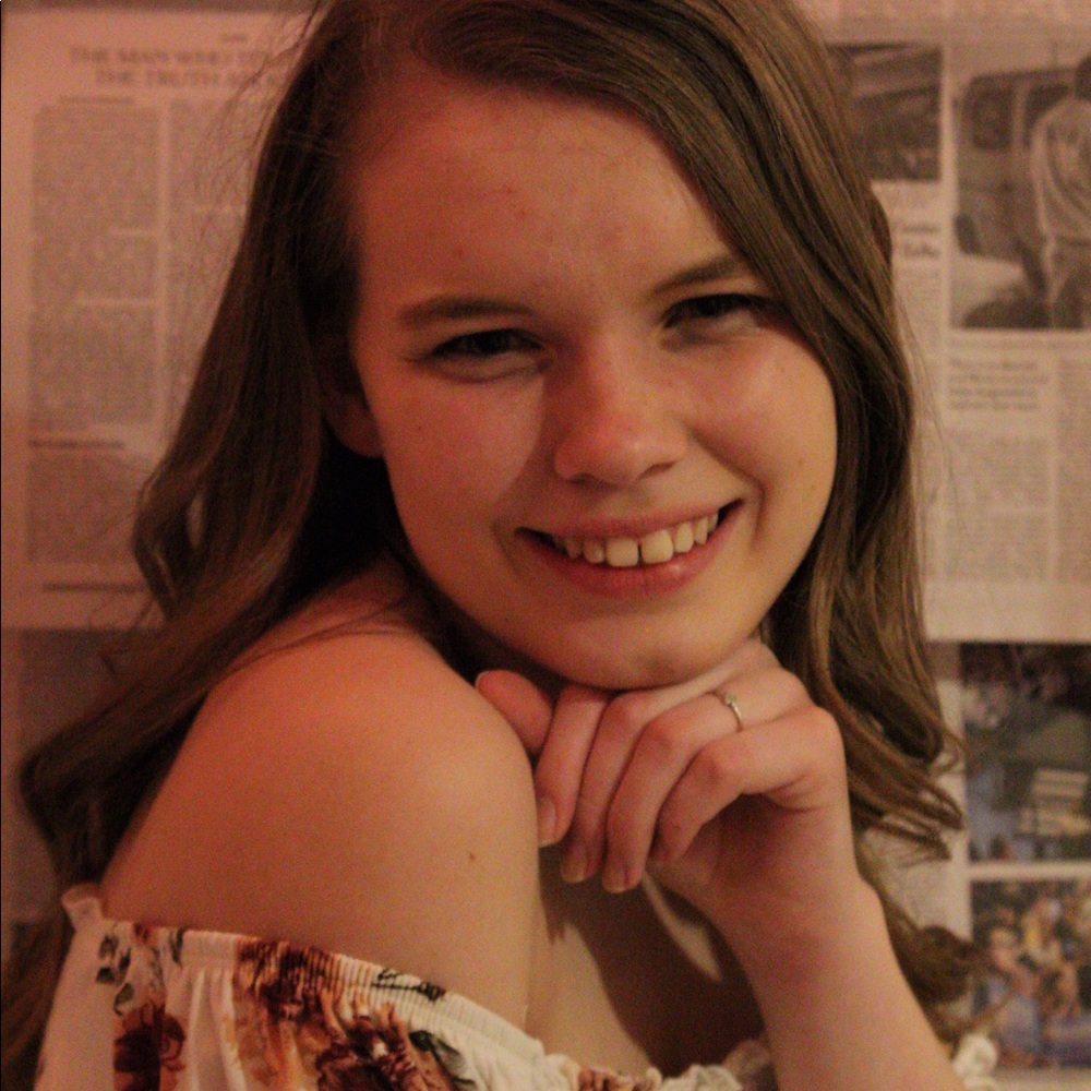 Meet your Posher, Alyssa